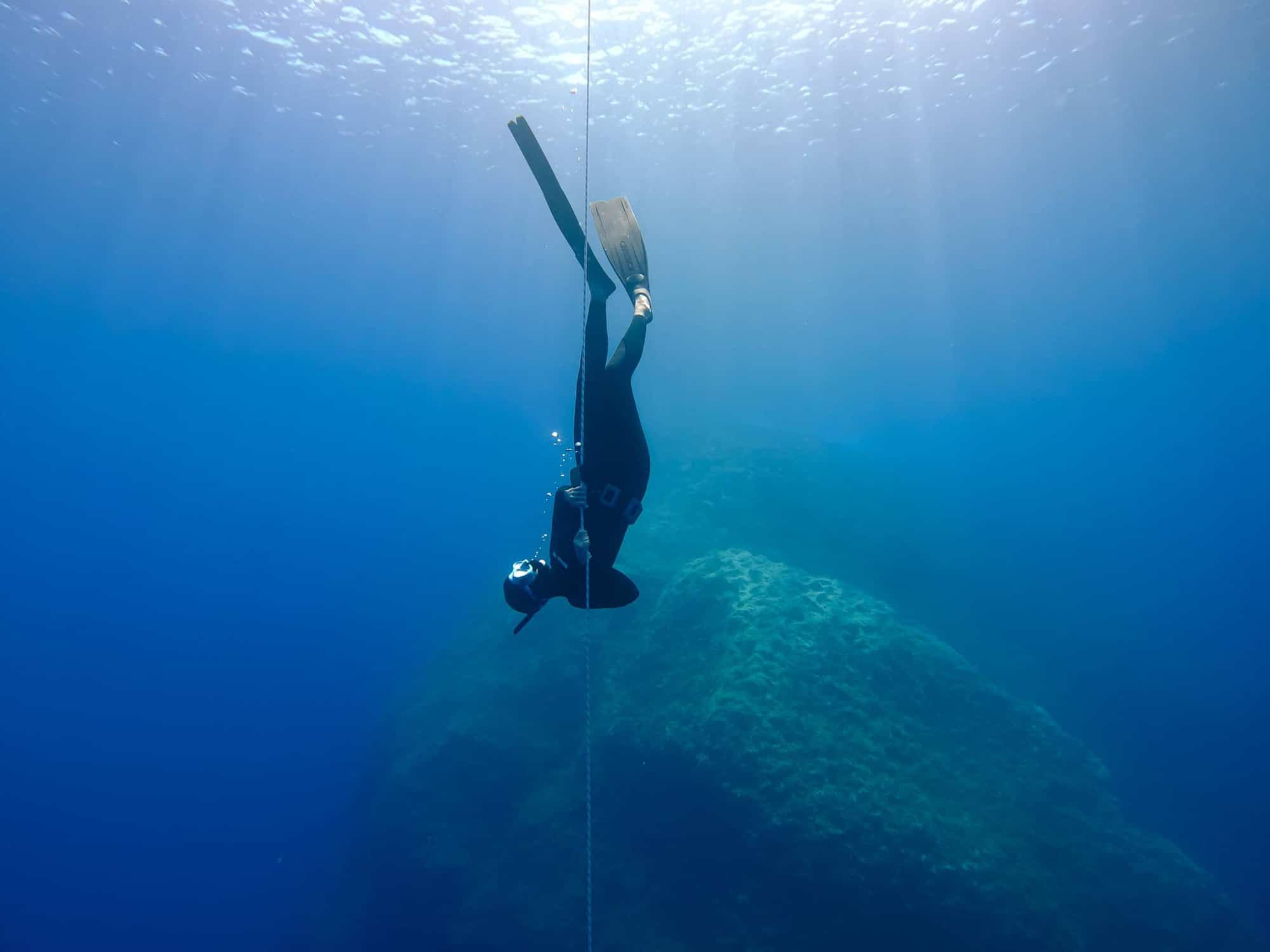 Gozo Reqqa Point: Freedive the underwater landscape & Reqqa chimney